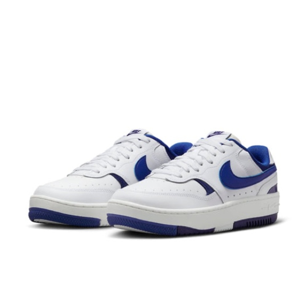 Nike Women Gamma Force Royal Blue & White Sneakers